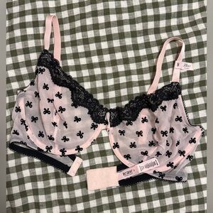NWT Victoria’s Secret Mesh Bow Bra
